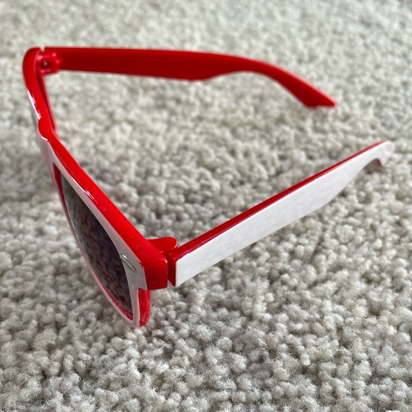 Camp Gladiator Plastic Sunglasses, Red, White, Outdoors, Workout, Run, Crossfit - Picture 7 of 8